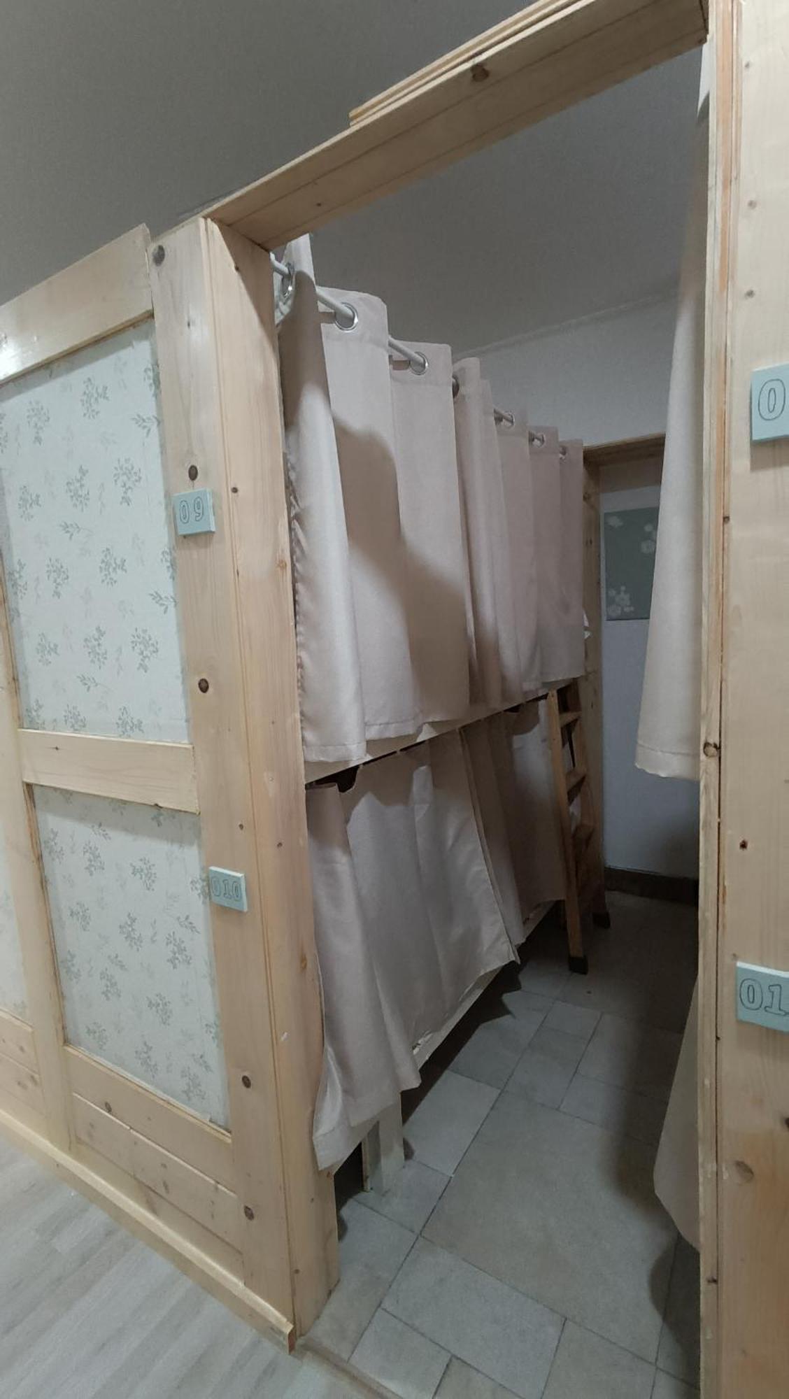 Hostel Bretema Луго Экстерьер фото